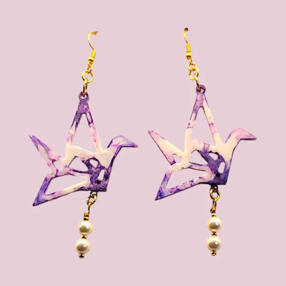 Handmade Resin Paper Crane Purple and White with Glass Pearls Dangle Earring - Picture 4 of 5